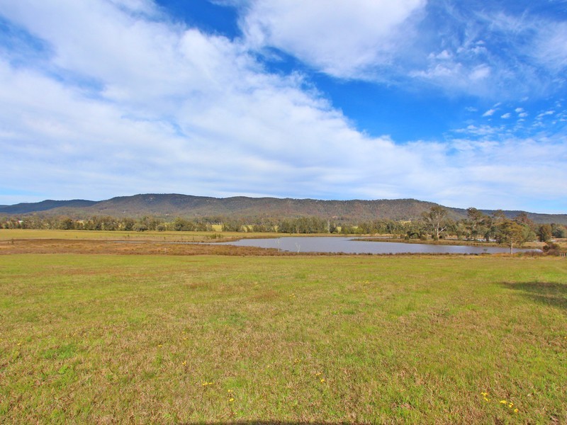 Eleventh Avenue, Millfield NSW 2325