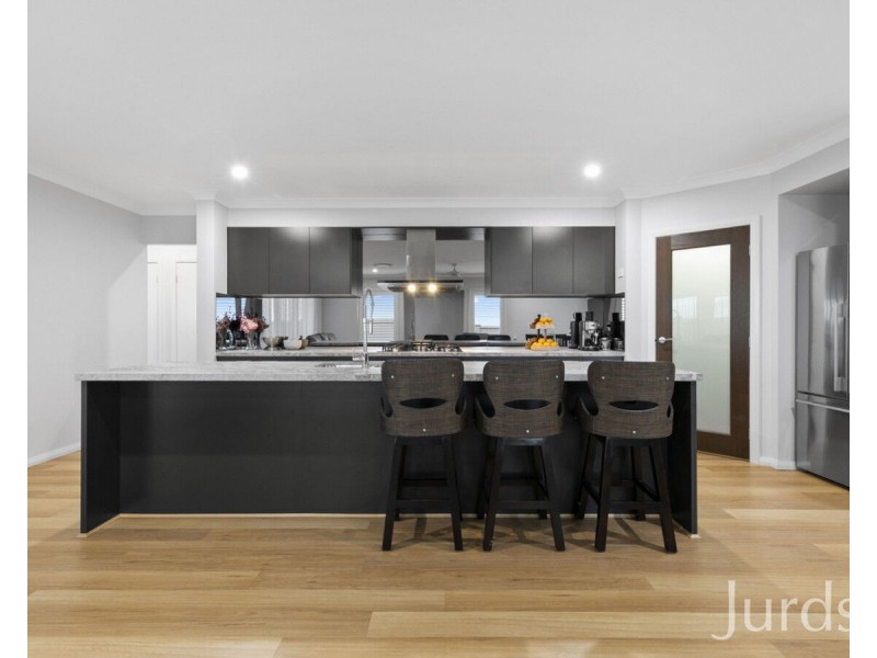 67 Tooze Circuit, North Rothbury NSW 2335