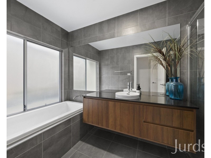 67 Tooze Circuit, North Rothbury NSW 2335