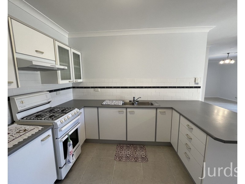 2/9 Sauvignon Grove, Cessnock NSW 2325