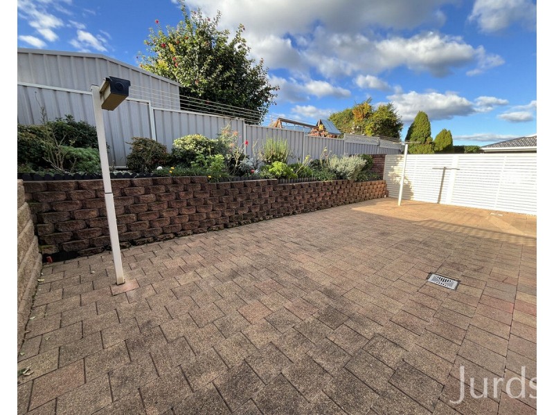 2/9 Sauvignon Grove, Cessnock NSW 2325