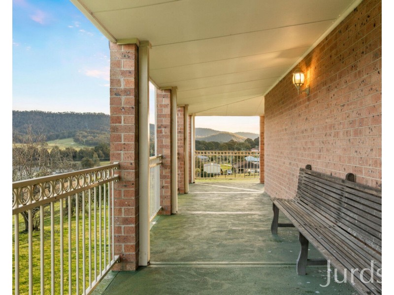 6 Sixth Avenue, Millfield NSW 2325