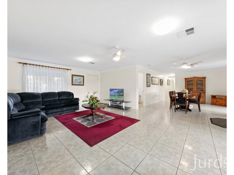 6 Sixth Avenue, Millfield NSW 2325