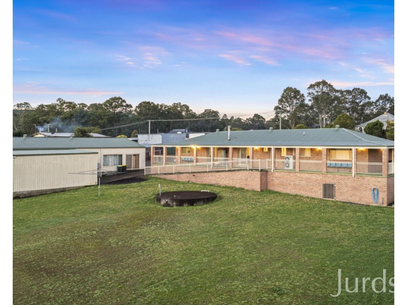 6 Sixth Avenue, Millfield NSW 2325