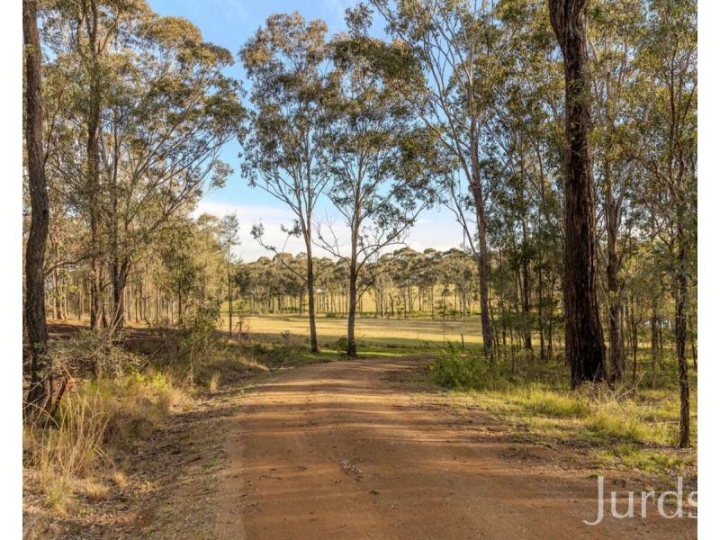 26 The Ballabourneen, Lovedale NSW 2325