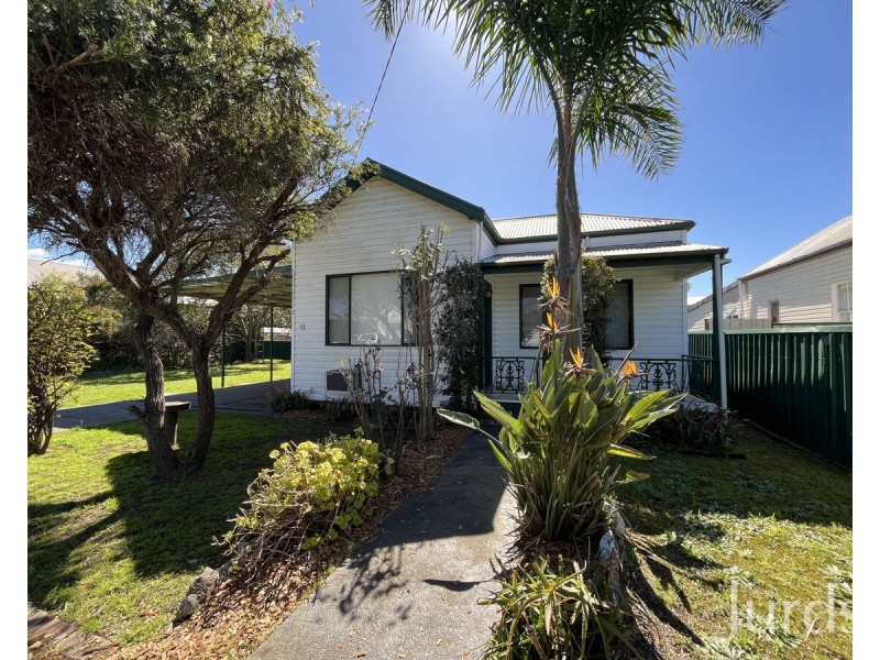 32 Mount View Road, Cessnock NSW 2325
