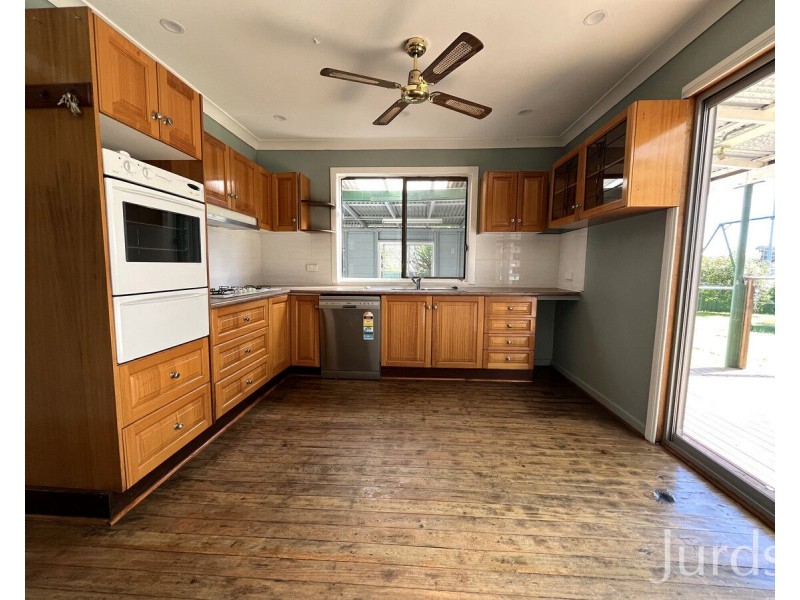 32 Mount View Road, Cessnock NSW 2325