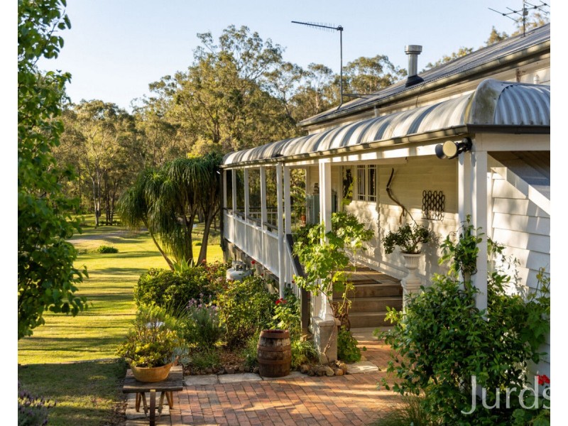 64 Tuckers Lane, North Rothbury NSW 2335