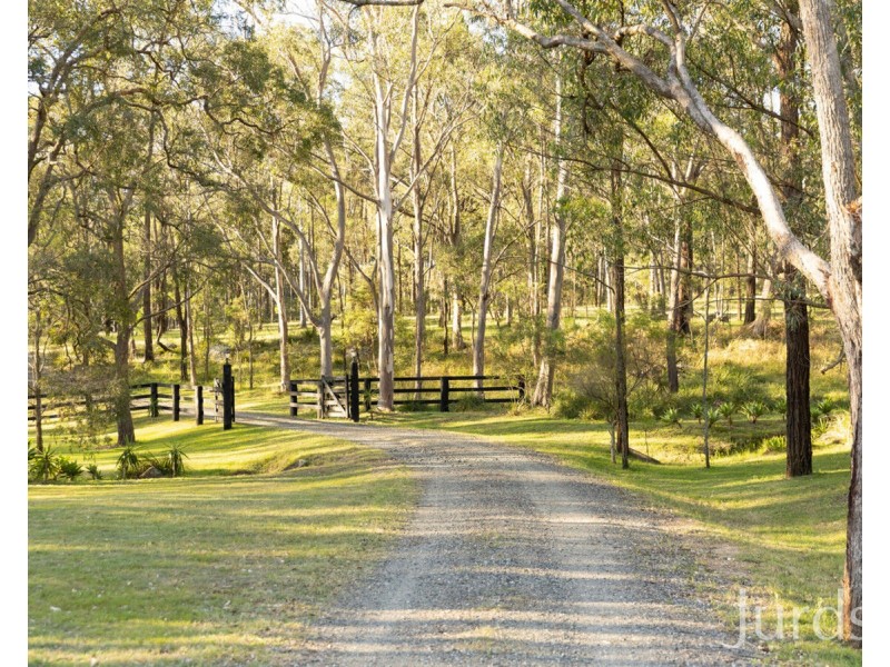 64 Tuckers Lane, North Rothbury NSW 2335