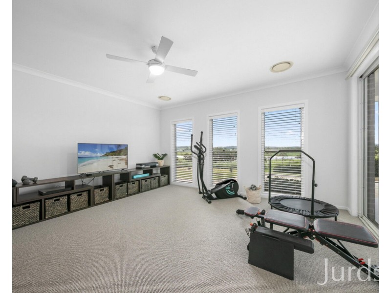 8 Loch Katrine Drive, Lochinvar NSW 2321