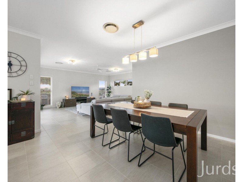 8 Loch Katrine Drive, Lochinvar NSW 2321