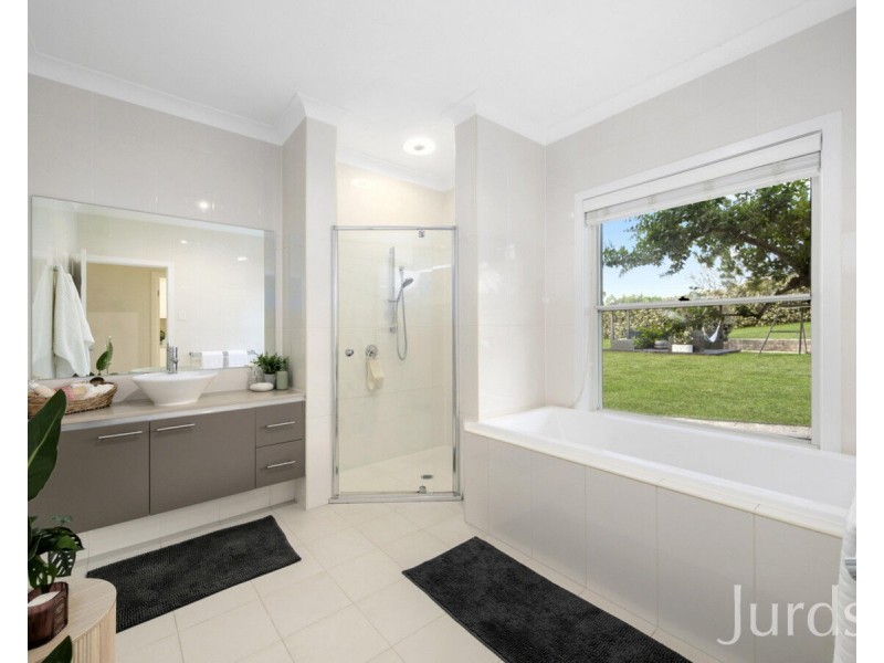 8 Loch Katrine Drive, Lochinvar NSW 2321