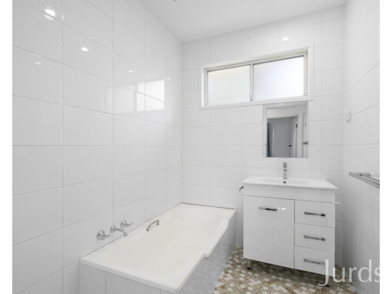 32 Hunter Street, Greta NSW 2334