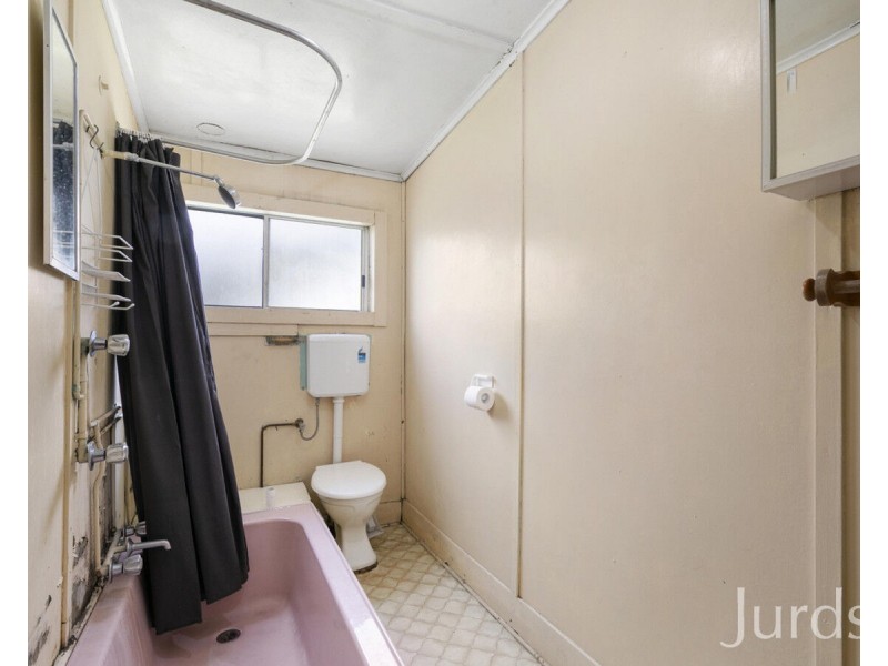 6 Third Street, Cessnock NSW 2325