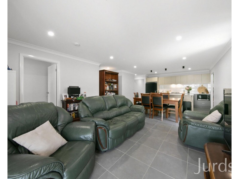 17 Amos Road, North Rothbury NSW 2335