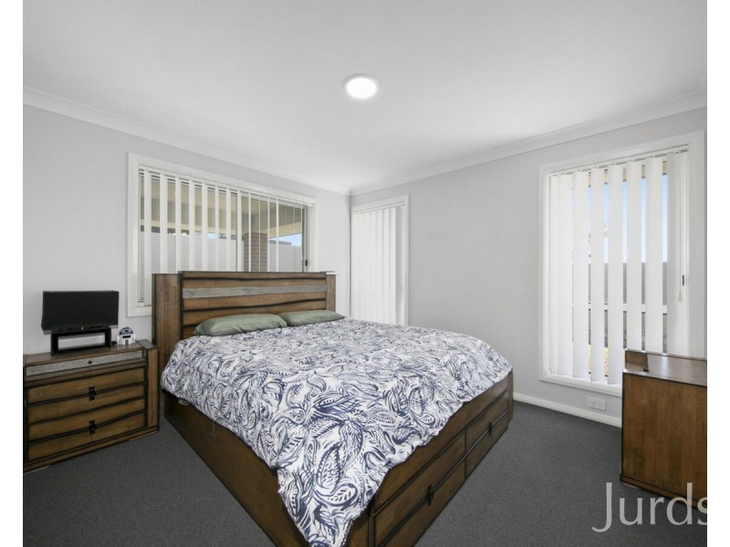 17 Amos Road, North Rothbury NSW 2335
