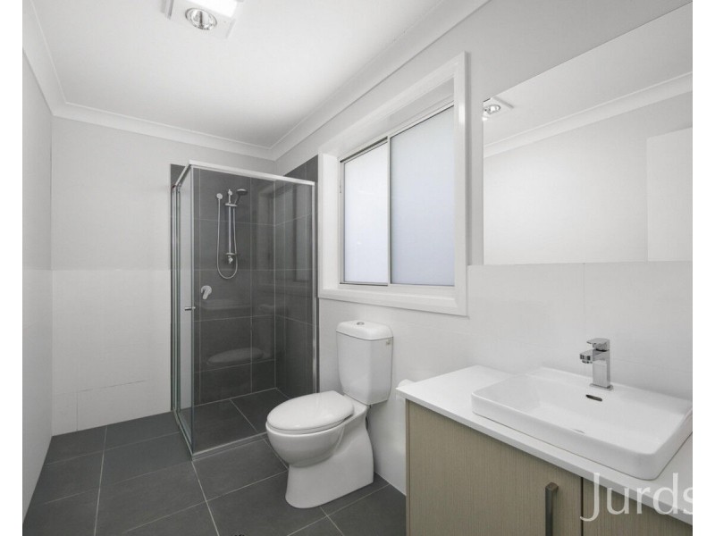 17 Amos Road, North Rothbury NSW 2335