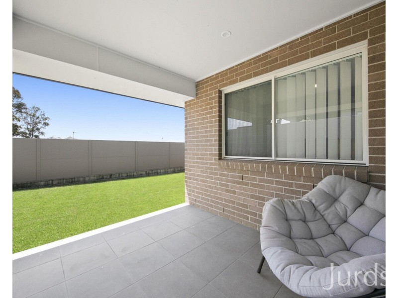 17 Amos Road, North Rothbury NSW 2335