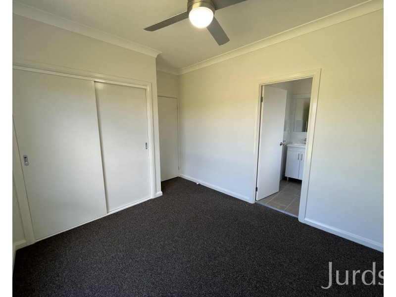 2/35 Evans Street, Cessnock NSW 2325