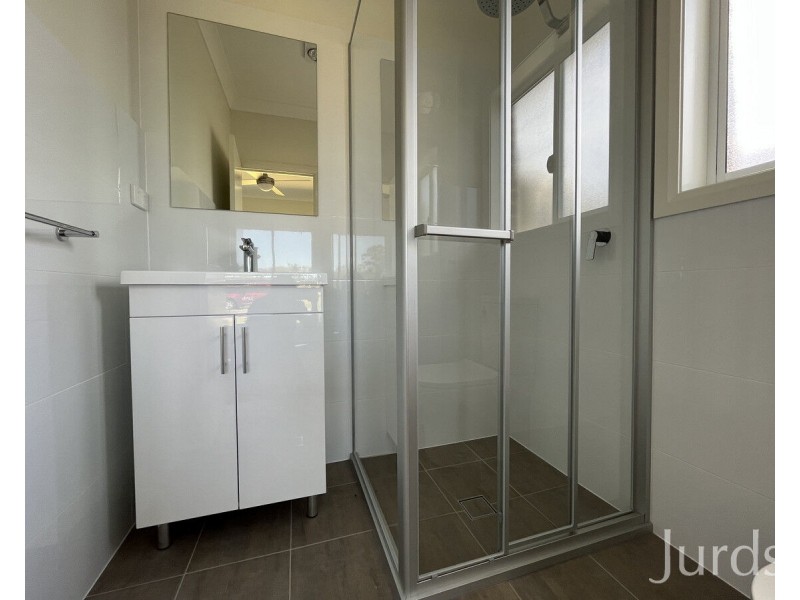 2/35 Evans Street, Cessnock NSW 2325