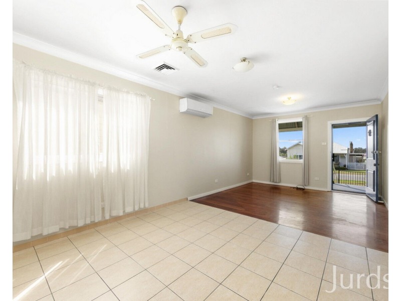 128 Deakin Street, Kurri Kurri NSW 2327