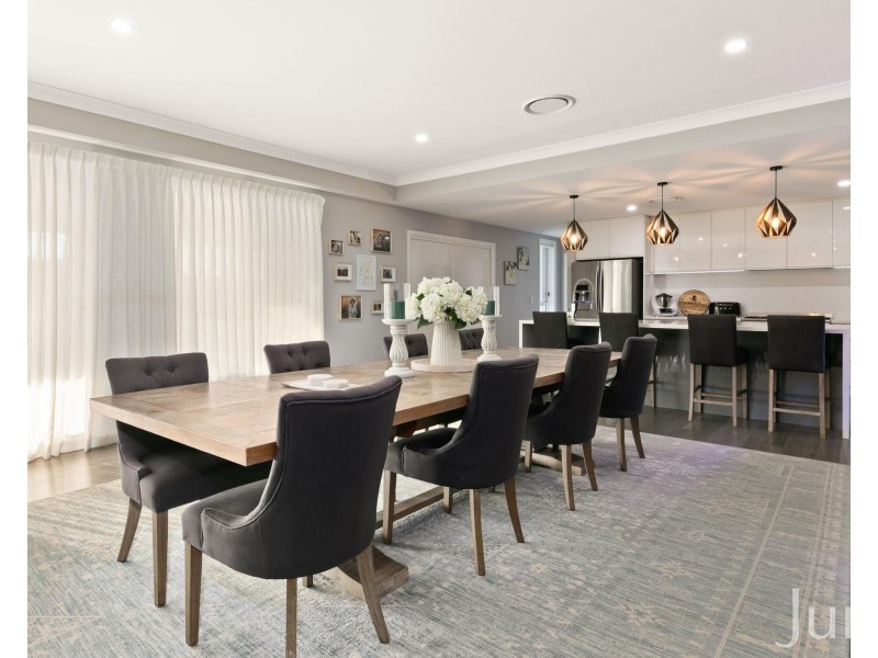 6 Orlando Close, Windella NSW 2320