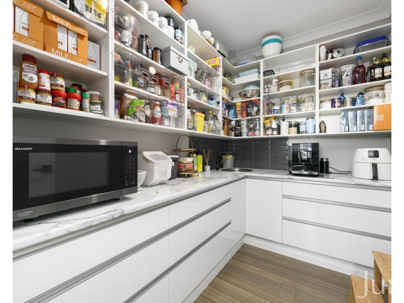 6 Orlando Close, Windella NSW 2320