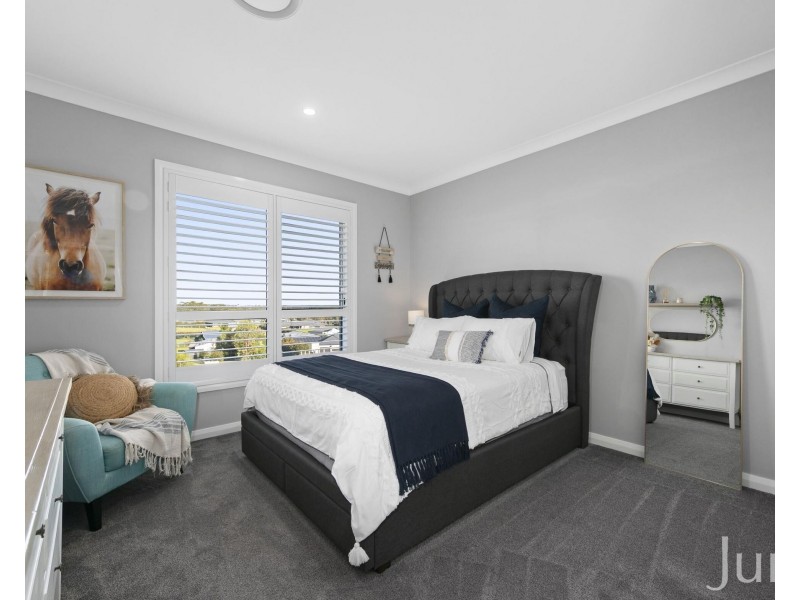 6 Orlando Close, Windella NSW 2320