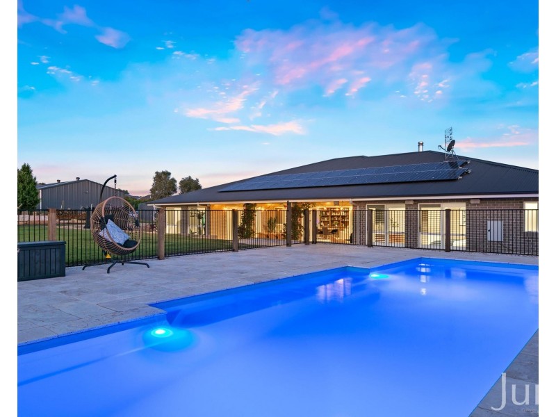 6 Orlando Close, Windella NSW 2320