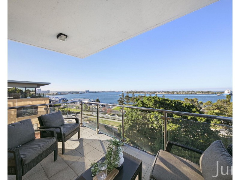 8/123 Scott Street, Newcastle NSW 2300