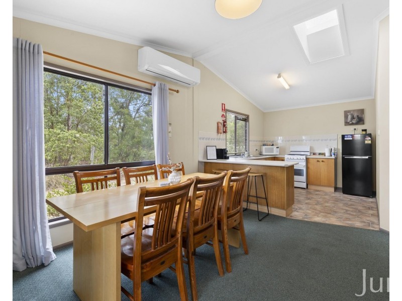 111 Halls Road, Pokolbin NSW 2320