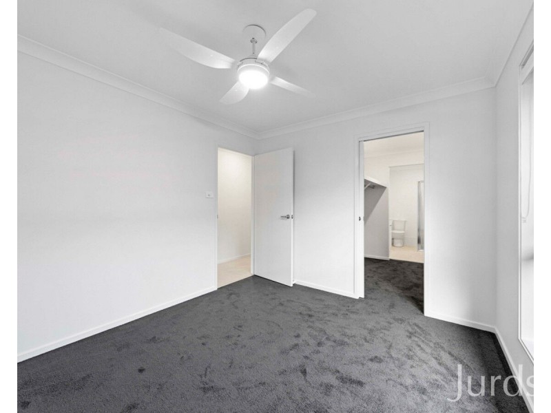 2/66 Malachite Street, Chisholm NSW 2322