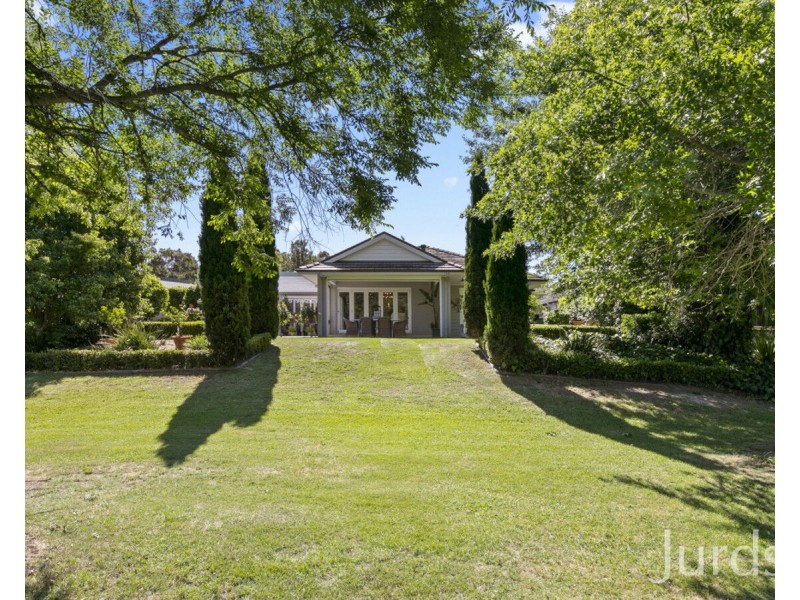 12 Peppertree Drive, Pokolbin NSW 2320