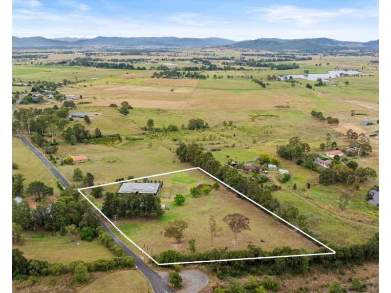 2 Oswald Road, Oswald NSW 2321