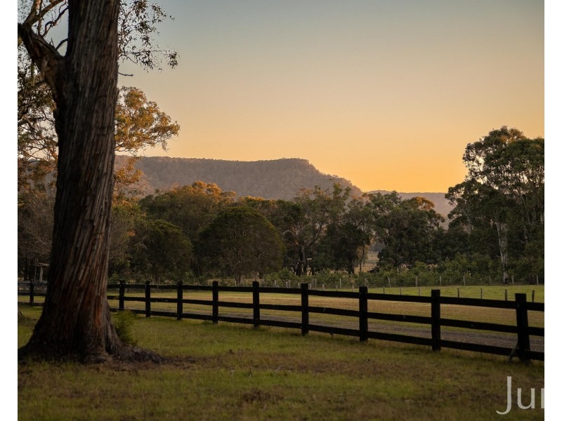 136 Whitings Lane, Quorrobolong NSW 2325
