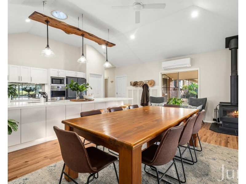 136 Whitings Lane, Quorrobolong NSW 2325