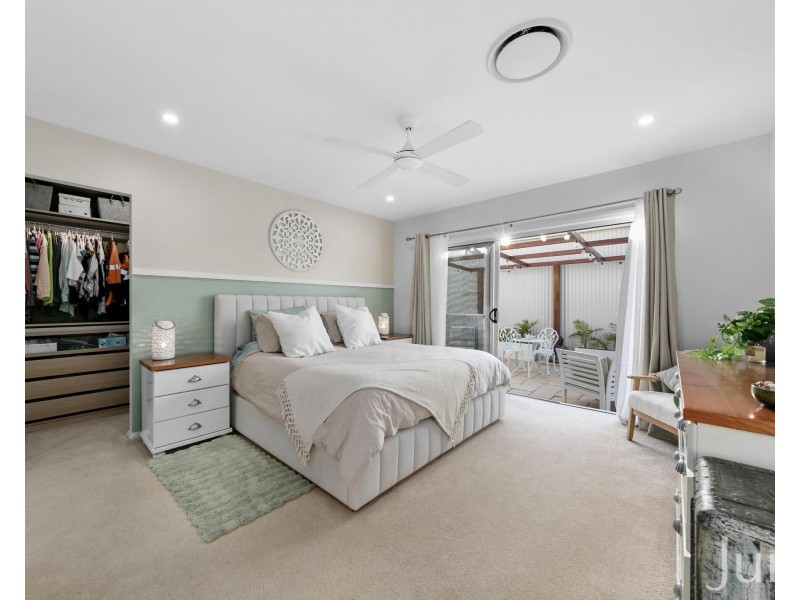 17 Hedley Way, North Rothbury NSW 2335