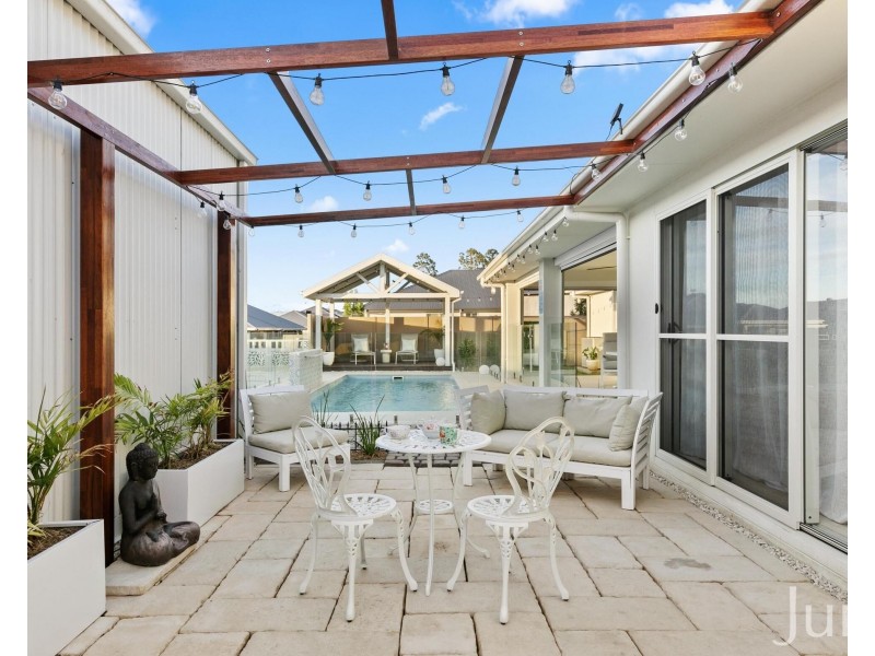 17 Hedley Way, North Rothbury NSW 2335