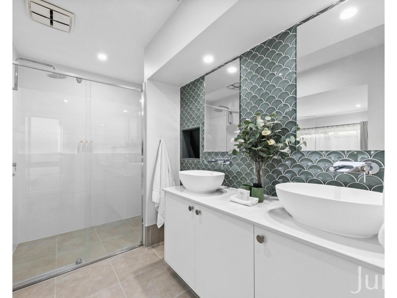 17 Hedley Way, North Rothbury NSW 2335