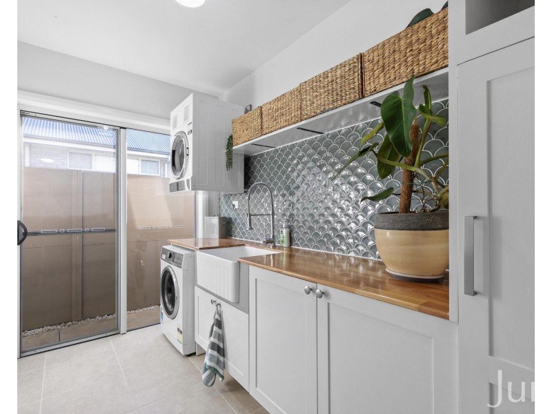 17 Hedley Way, North Rothbury NSW 2335