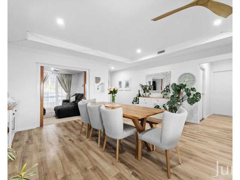 17 Hedley Way, North Rothbury NSW 2335
