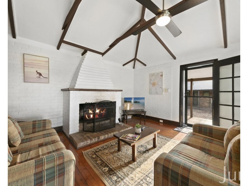 223 Deasys Road, Pokolbin NSW 2320