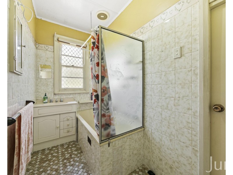 18 Government Road, Weston NSW 2326