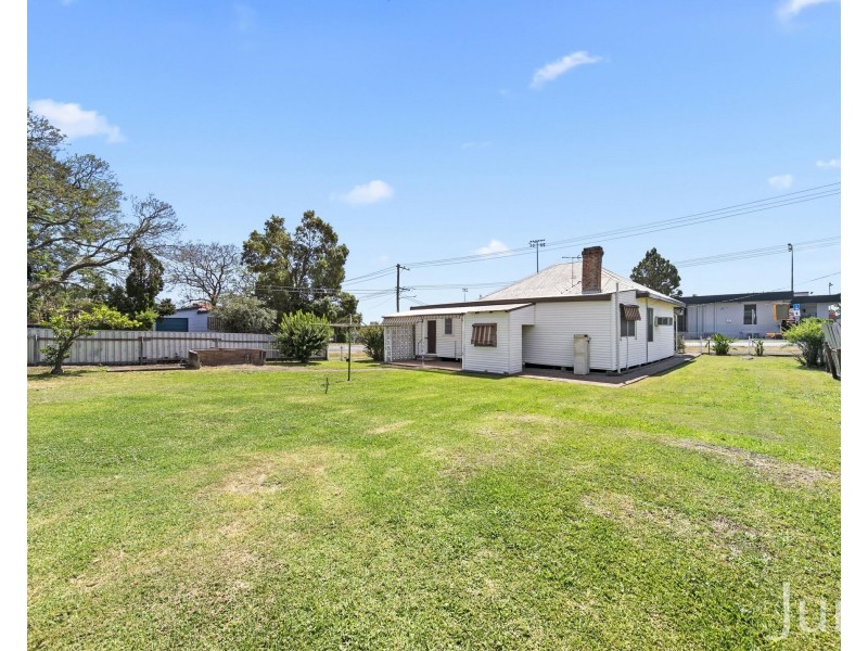 18 Government Road, Weston NSW 2326