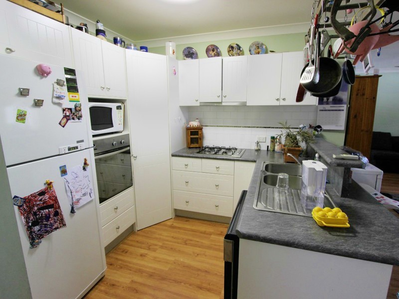 14 Evans Street, Greta NSW 2334