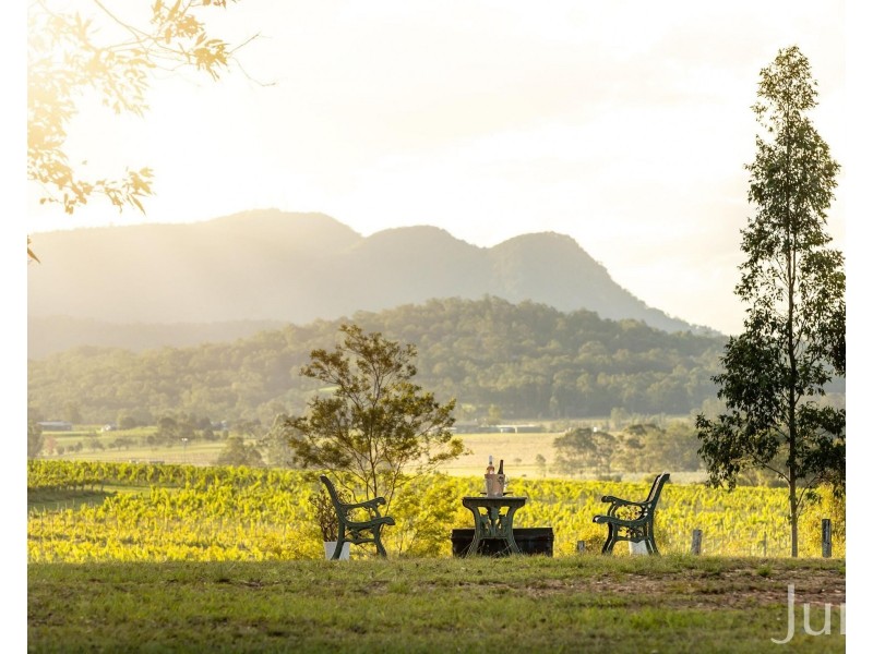 28 Racecourse Lane, Pokolbin NSW 2320