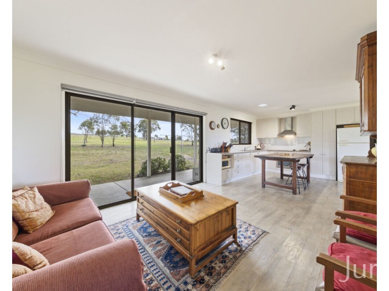 88 Hill Street, Broke NSW 2330