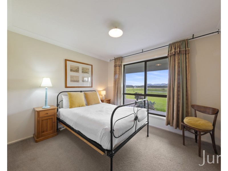 88 Hill Street, Broke NSW 2330