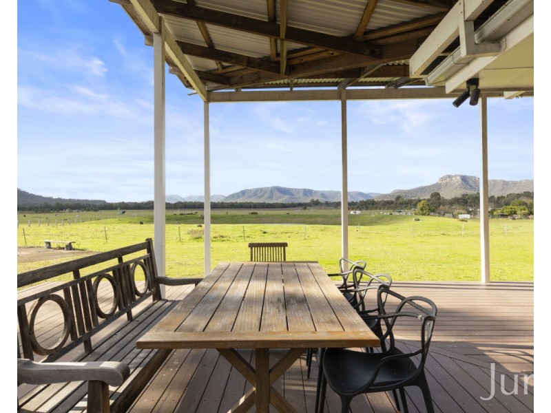 88 Hill Street, Broke NSW 2330