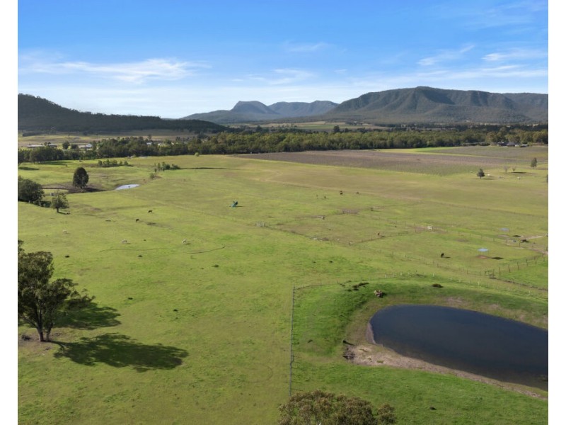 88 Hill Street, Broke NSW 2330